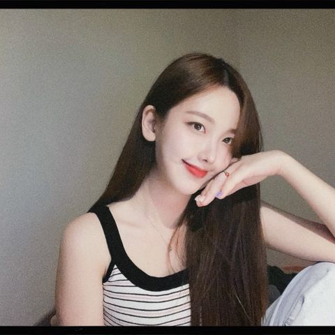 ナユン Momoland インスタ 身長 年齢 誕生日
